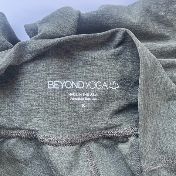 Beyond Yoga Spacedye Midi Jogger With Pockets In Green - Picture 7 of 9